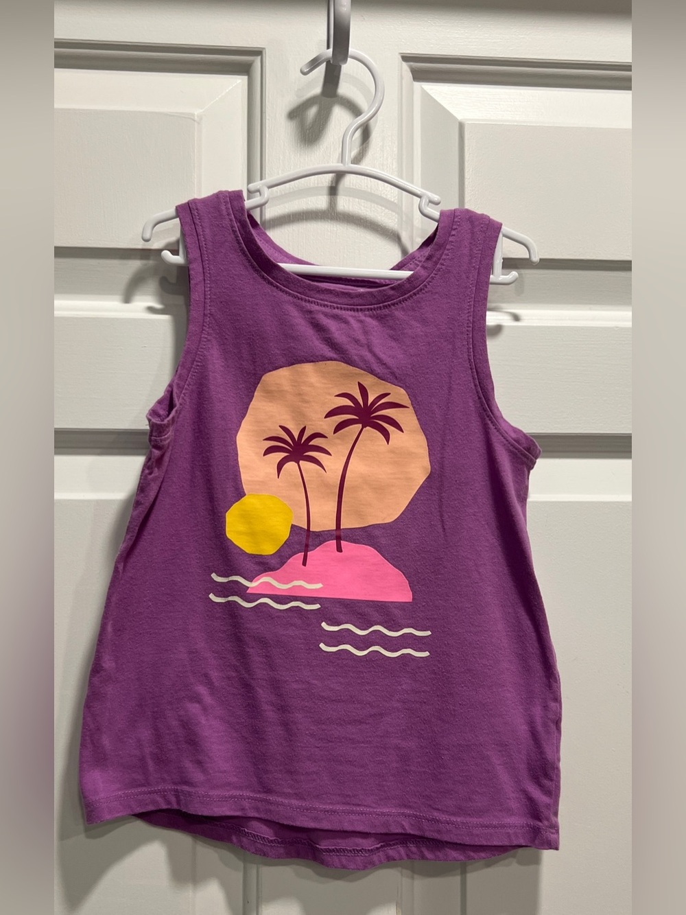 Girl’s Cat & Jack Purple Sleeveless Graphic T-Shirt (Size 4T)